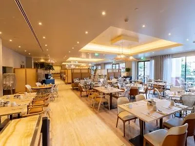 אתר נופש Hilton וילהמורה