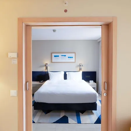 Hilton 빌라모라
