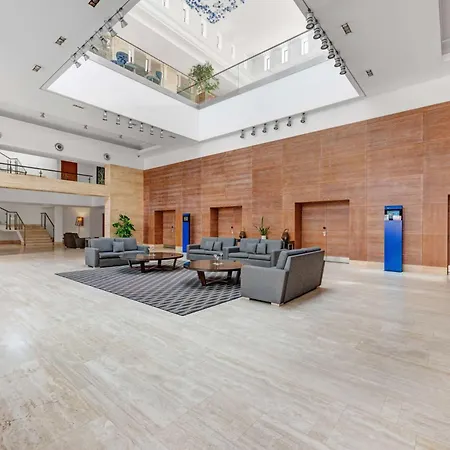 Курортный комплекс Hilton Виламура