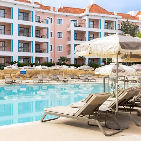 Hilton אתר נופש 5*