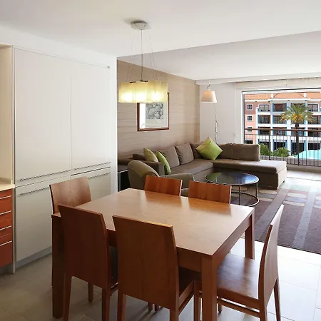 אתר נופש Hilton