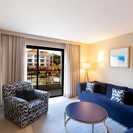 אתר נופש Hilton
