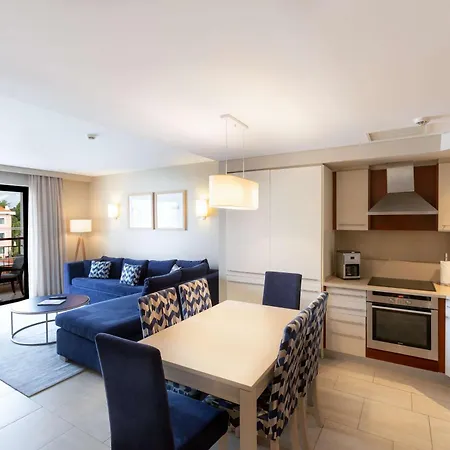 אתר נופש Hilton