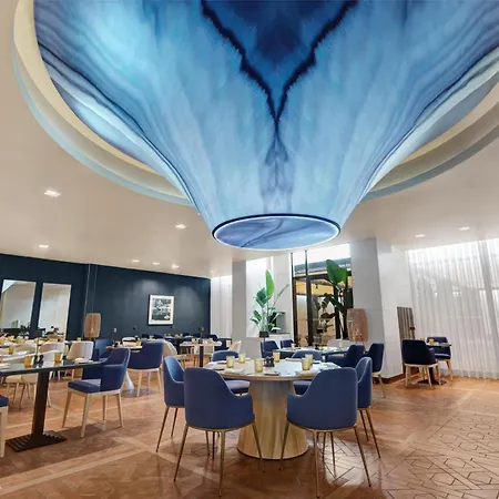 Hilton 5*