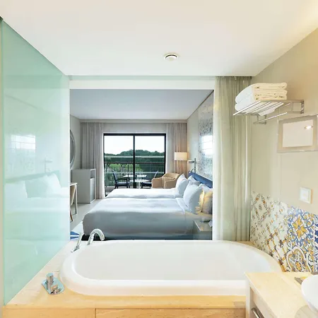 Hilton Resort 5*