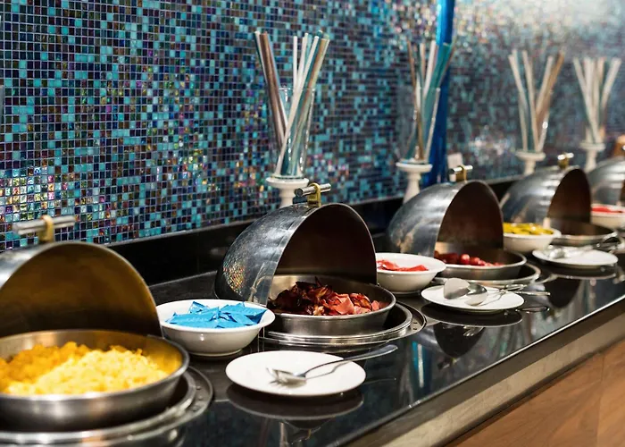 Курортный комплекс Hilton Виламура