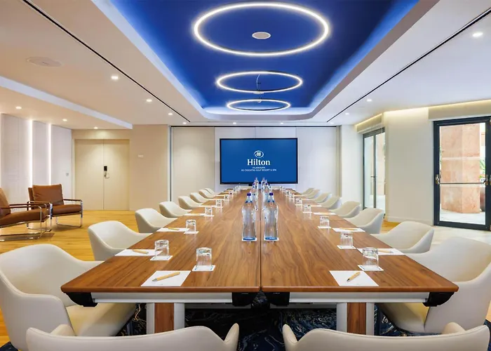 Hilton Виламура