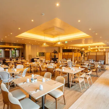 Üdülőközpont Hilton 5*